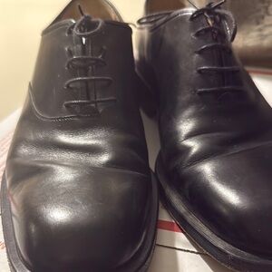 Men’s dress shoes (Ferragamo) black lace up Sz 8 1/2 D